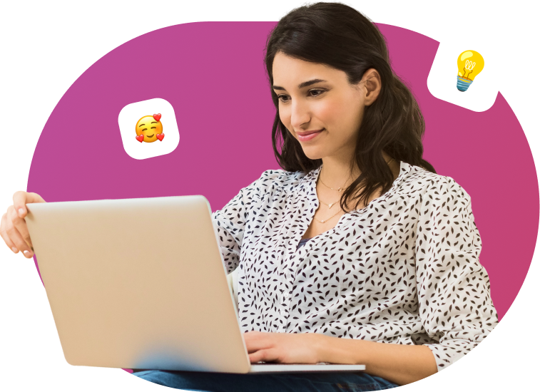 mujer con computadora